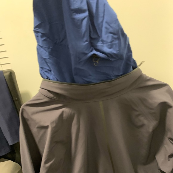 Lululemon Mens Jacket - Picture 3 of 4